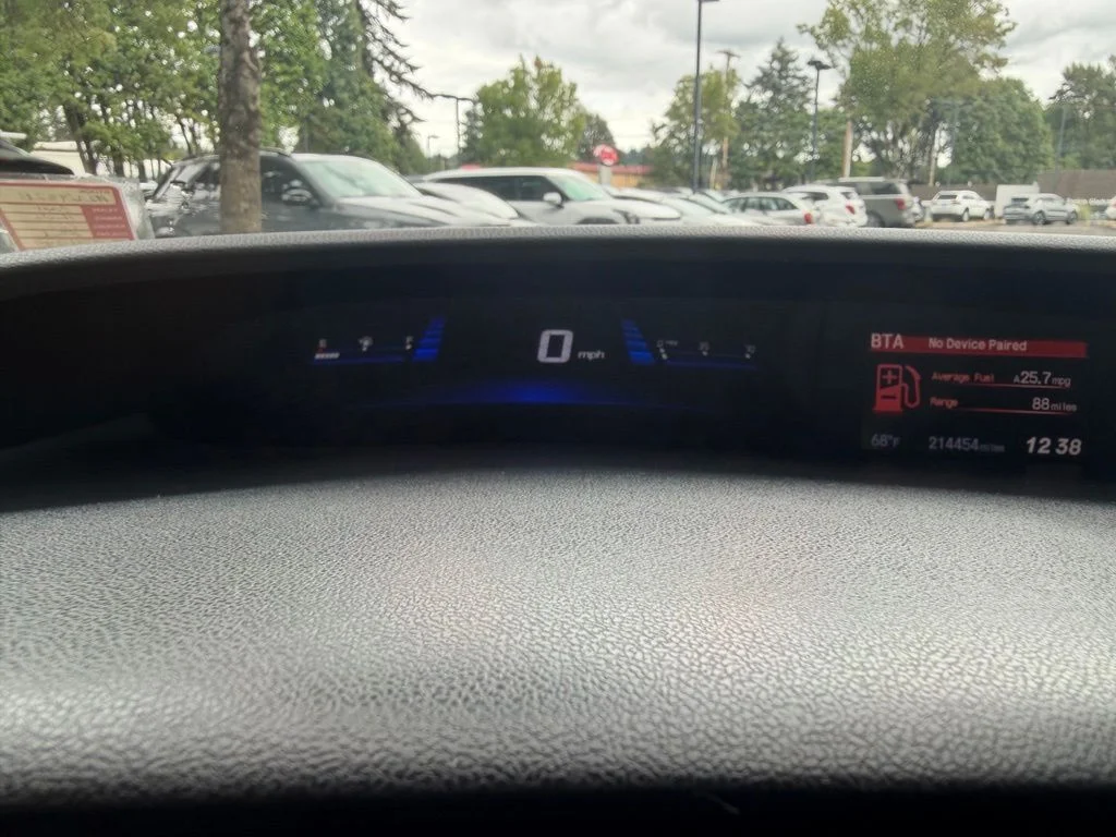 Used 2014 Black Honda LX image 16
