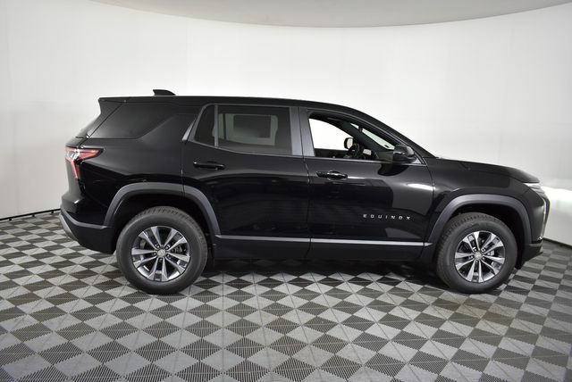 New 2027 Mosaic Black Metallic Chevrolet LT image 11