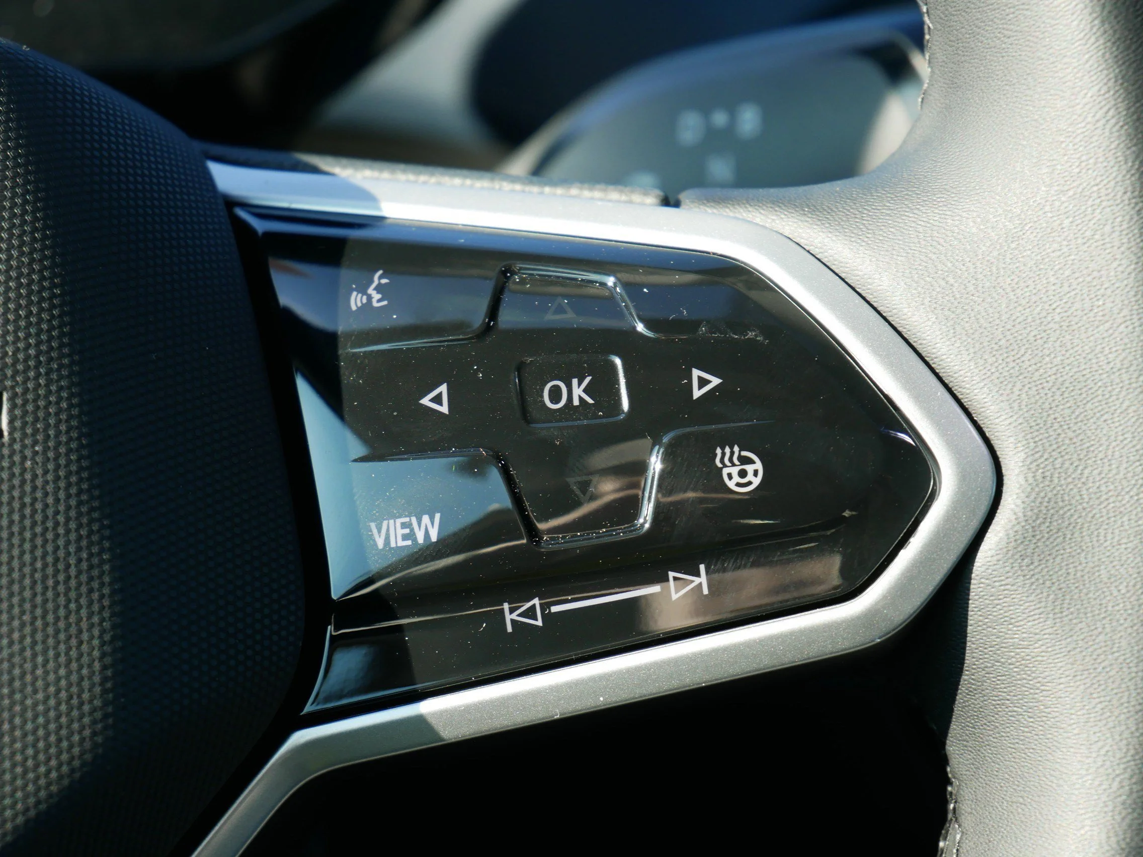 2025 Volkswagen ID.4 PRO S - Photo 8