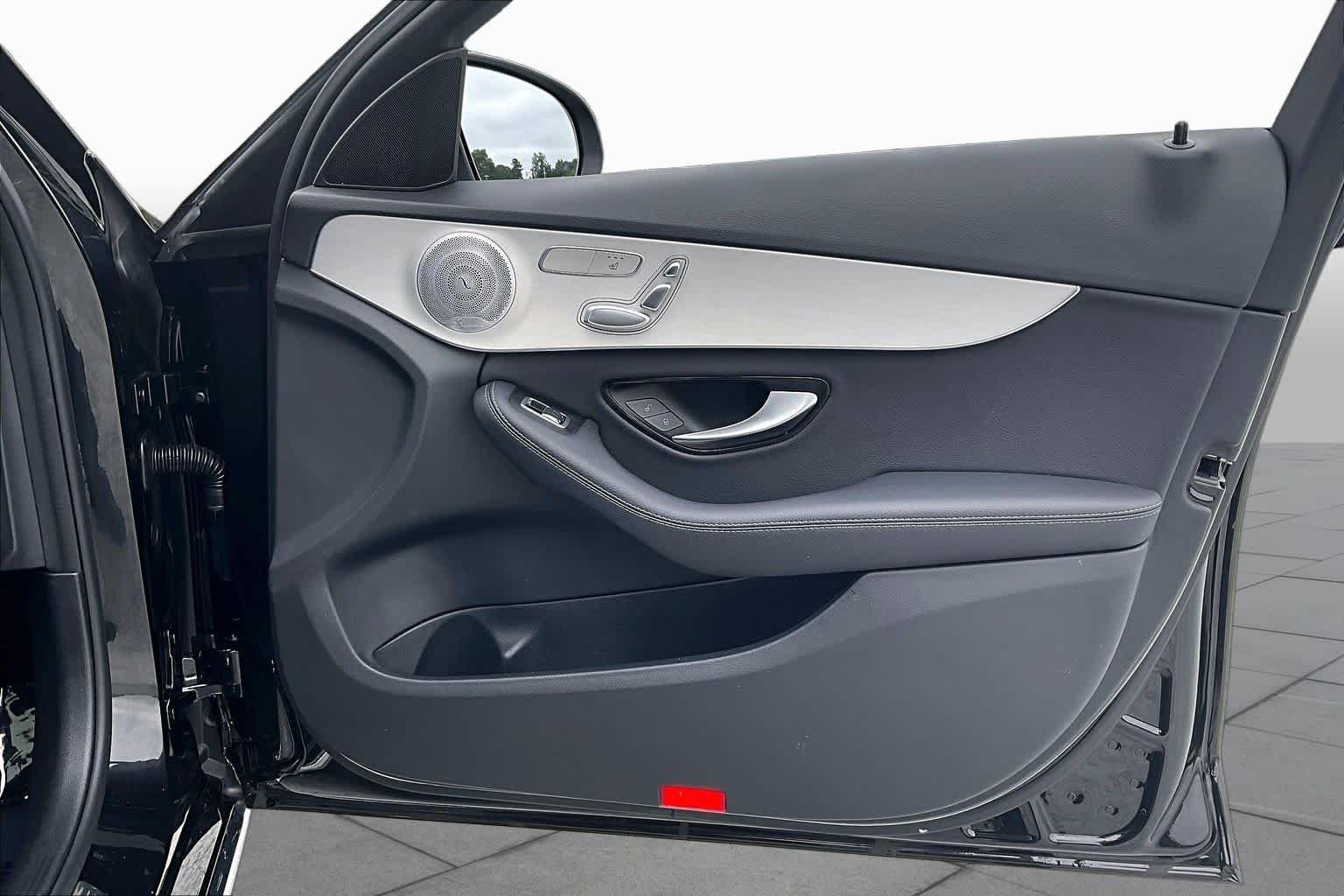 Used 2021 Obsidian Black Metallic Mercedes-Benz C 300 image 22