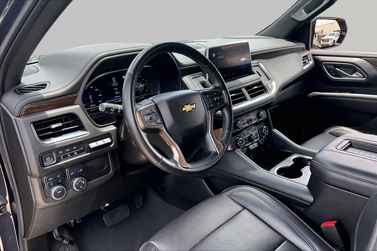 Used 2022 Dark Ash Metallic Chevrolet High Country image 35