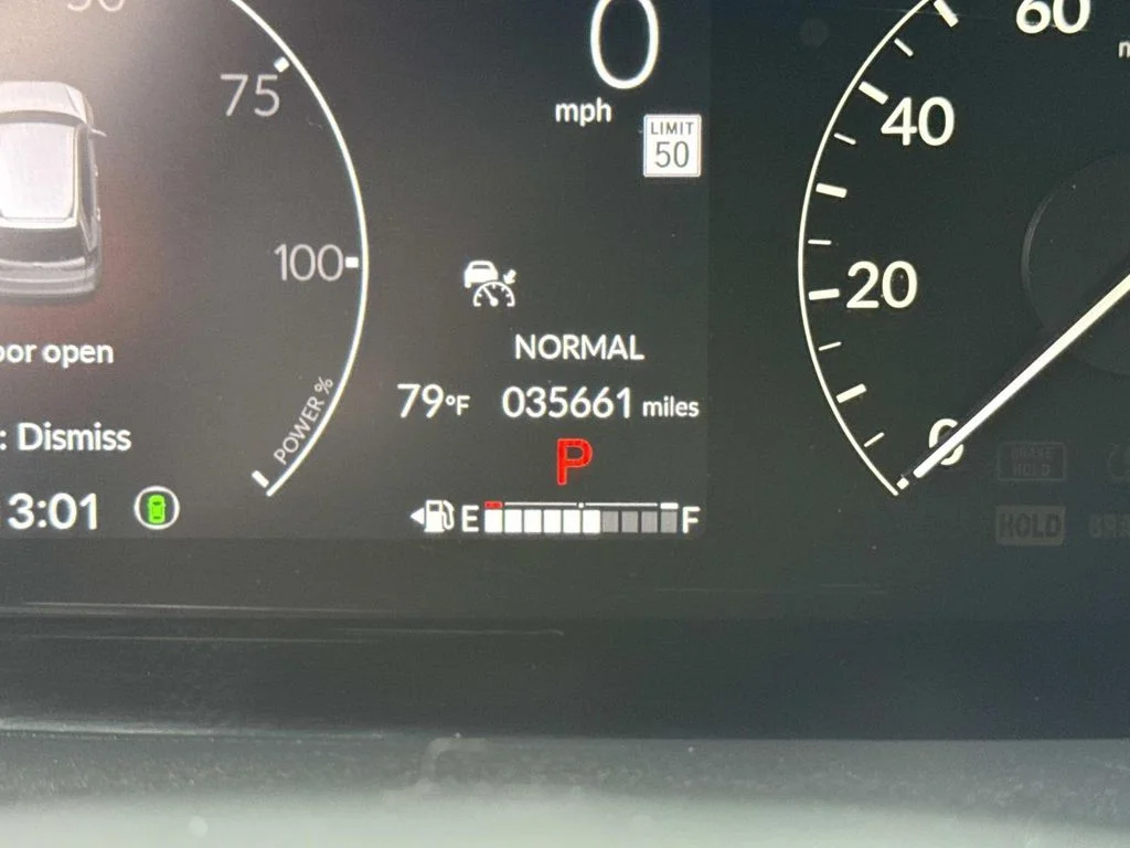 Used 2024  Honda Sport image 38