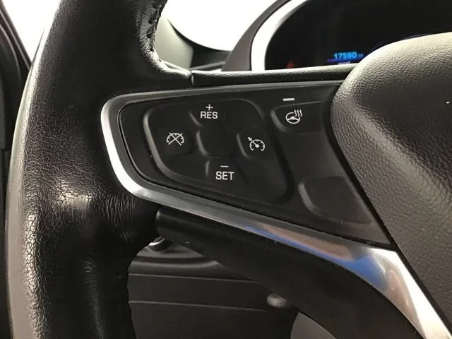 Used 2018 SATIN STEEL METALLIC Chevrolet LT image 12