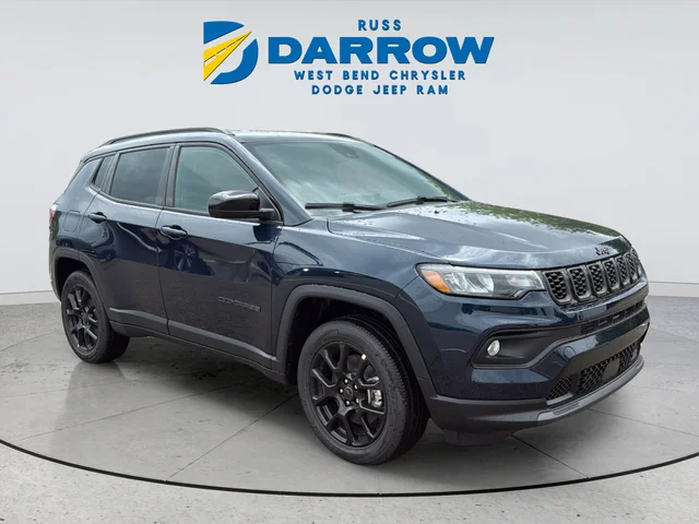 New 2026 Fathom Blue Pearl-Coat Exterior Paint Jeep Latitude image 7