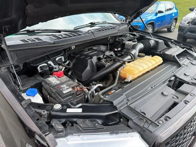 Used 2018 Red Ford XL image 57