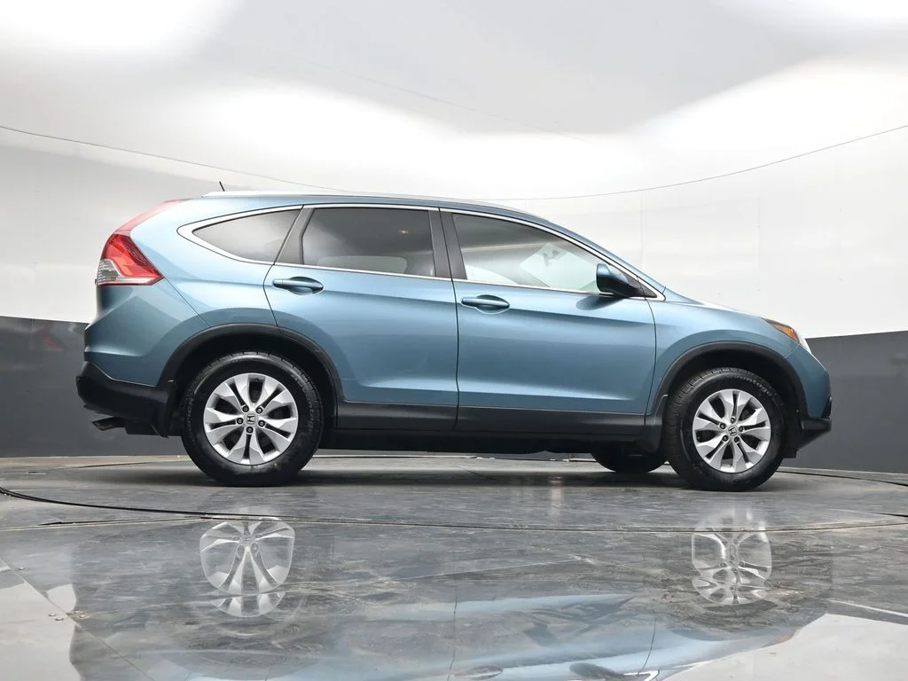 Used 2014 Twilight Blue Metallic Honda EX-L image 30