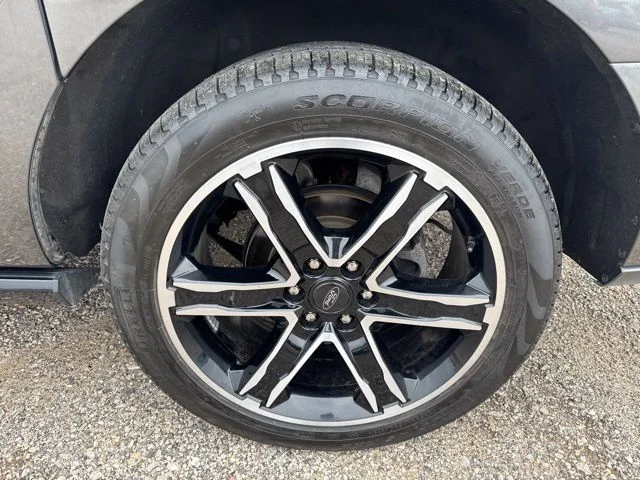 Used 2021 Gray Ford Limited image 12