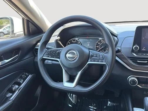 Certified Used 2023 Silver Nissan 2.5 SV image 12