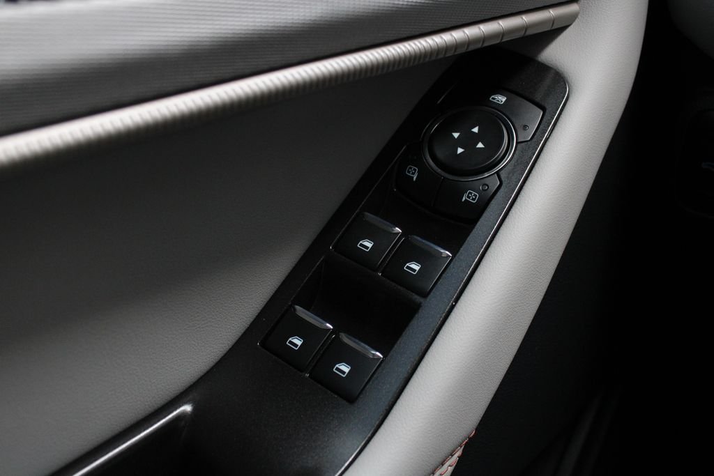 2026 Ford Explorer Active - Photo 7
