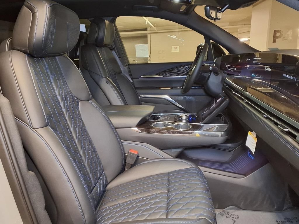 2026 Cadillac Escalade IQ Sport - Photo 6