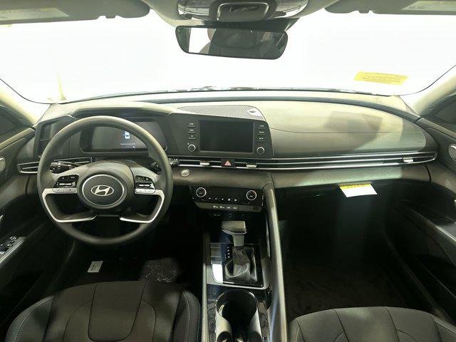 2026 Hyundai Elantra Blue - Photo 12
