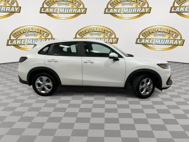 Certified Used 2025 Lunar Silver Metallic Honda LX image 5