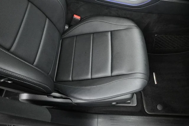Used 2021 Black Mercedes-Benz GLE 350 image 33