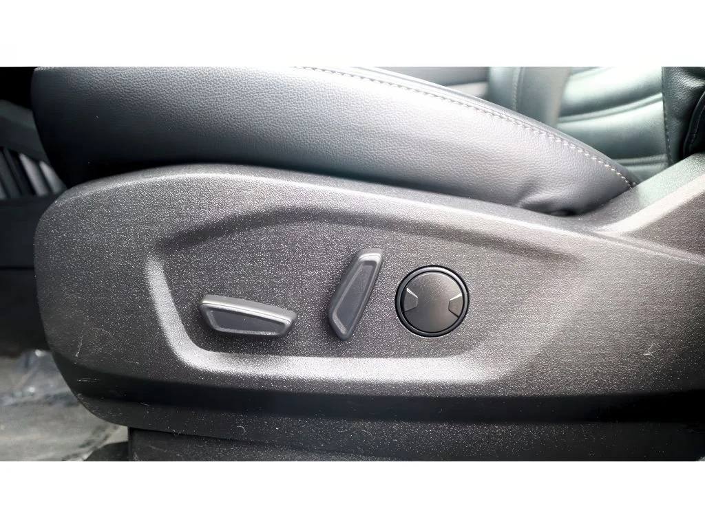2024 Ford Edge SEL - Photo 13