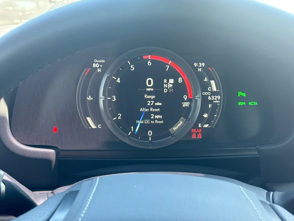 Used 2024 Silver Lexus 500 image 3