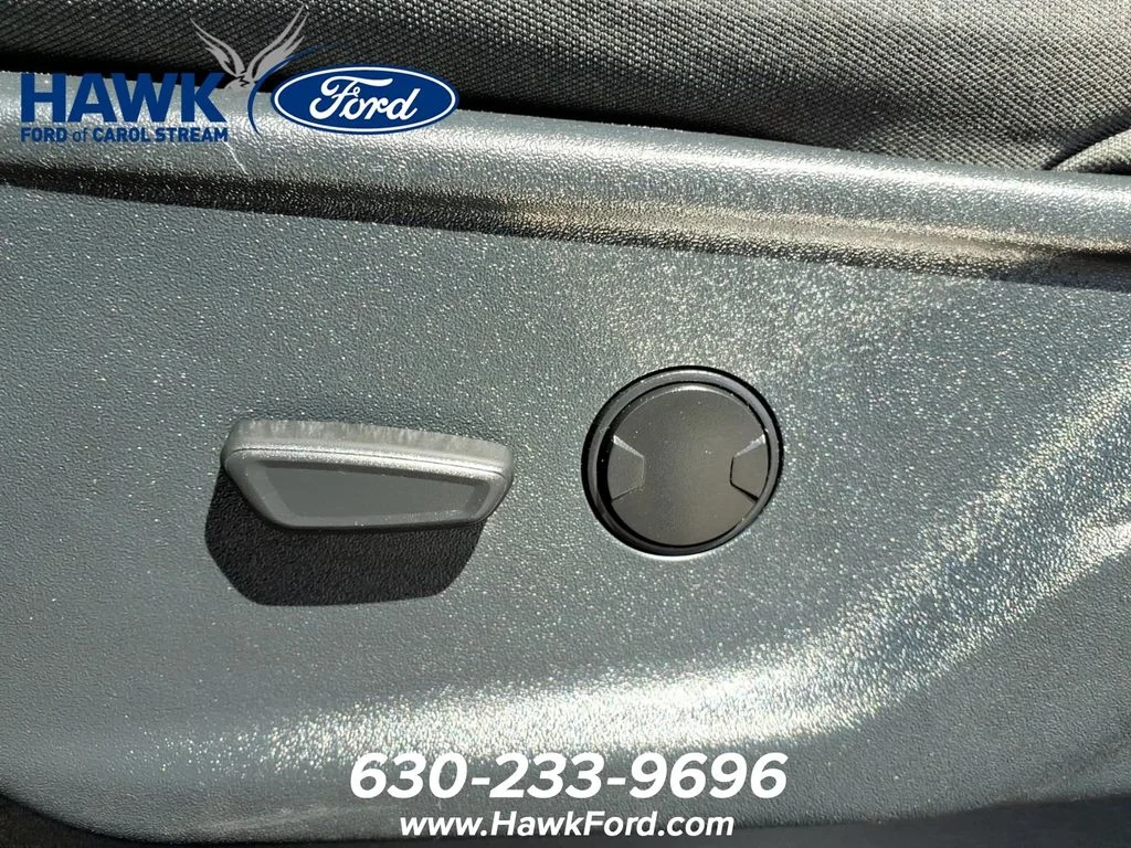 Used 2025 Silver Ford XLT image 24