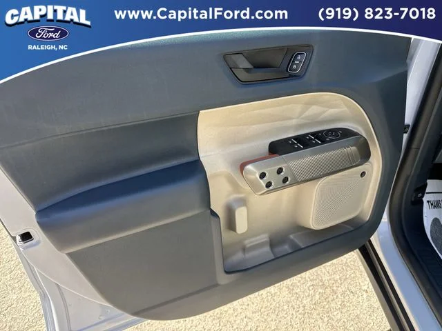 Used 2025 White Ford Lariat image 18