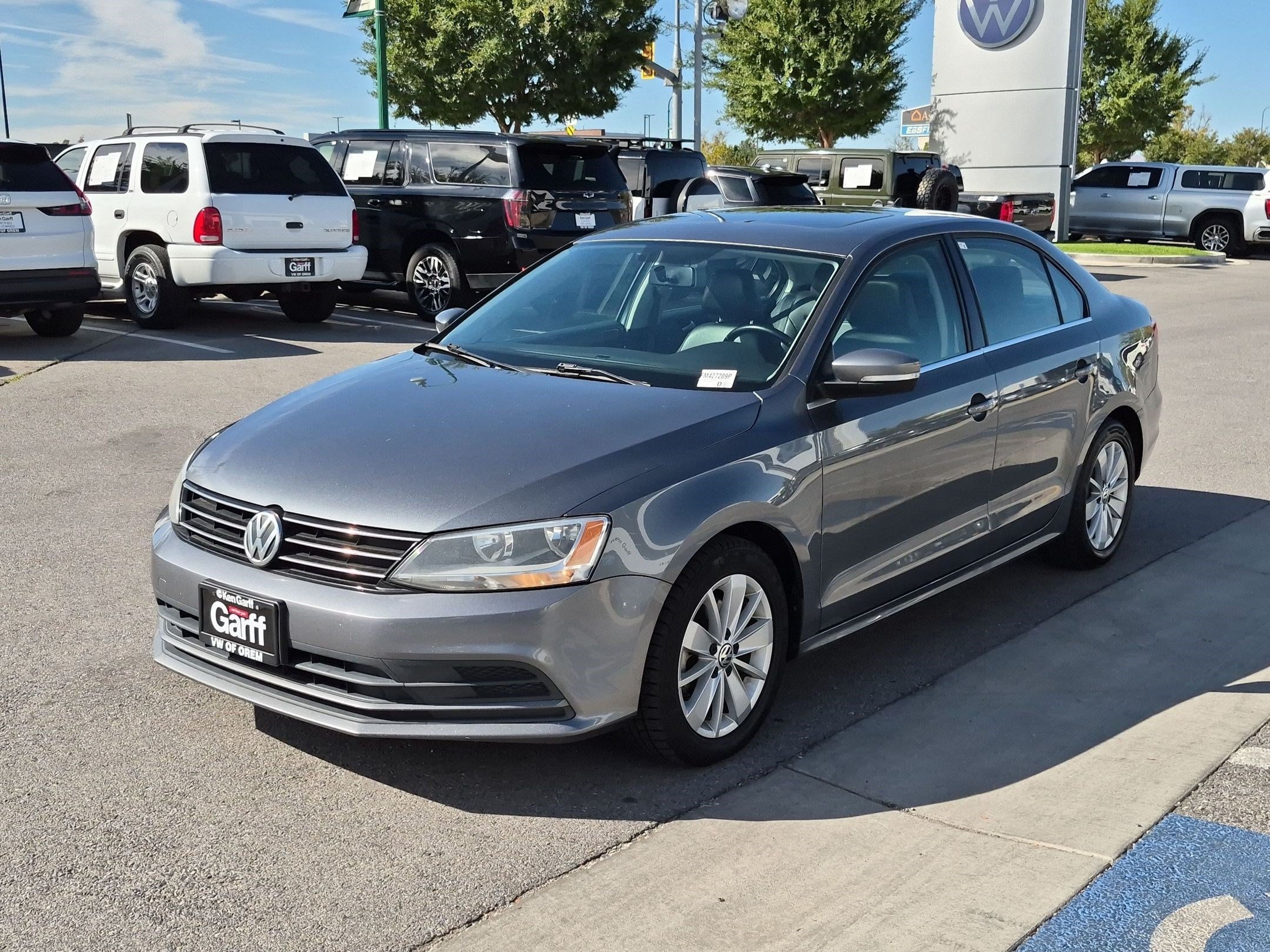 Used 2015 Platinum Gray Metallic Volkswagen 2.0L TDI SE w/Connectivity image 7