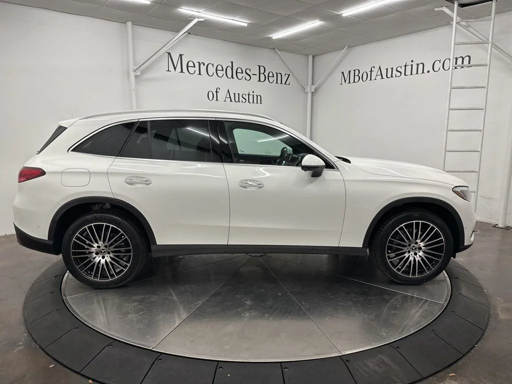 Used 2026 White Mercedes-Benz GLC 300 image 8