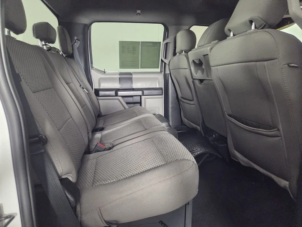 Used 2020 Oxford White Ford XLT image 30