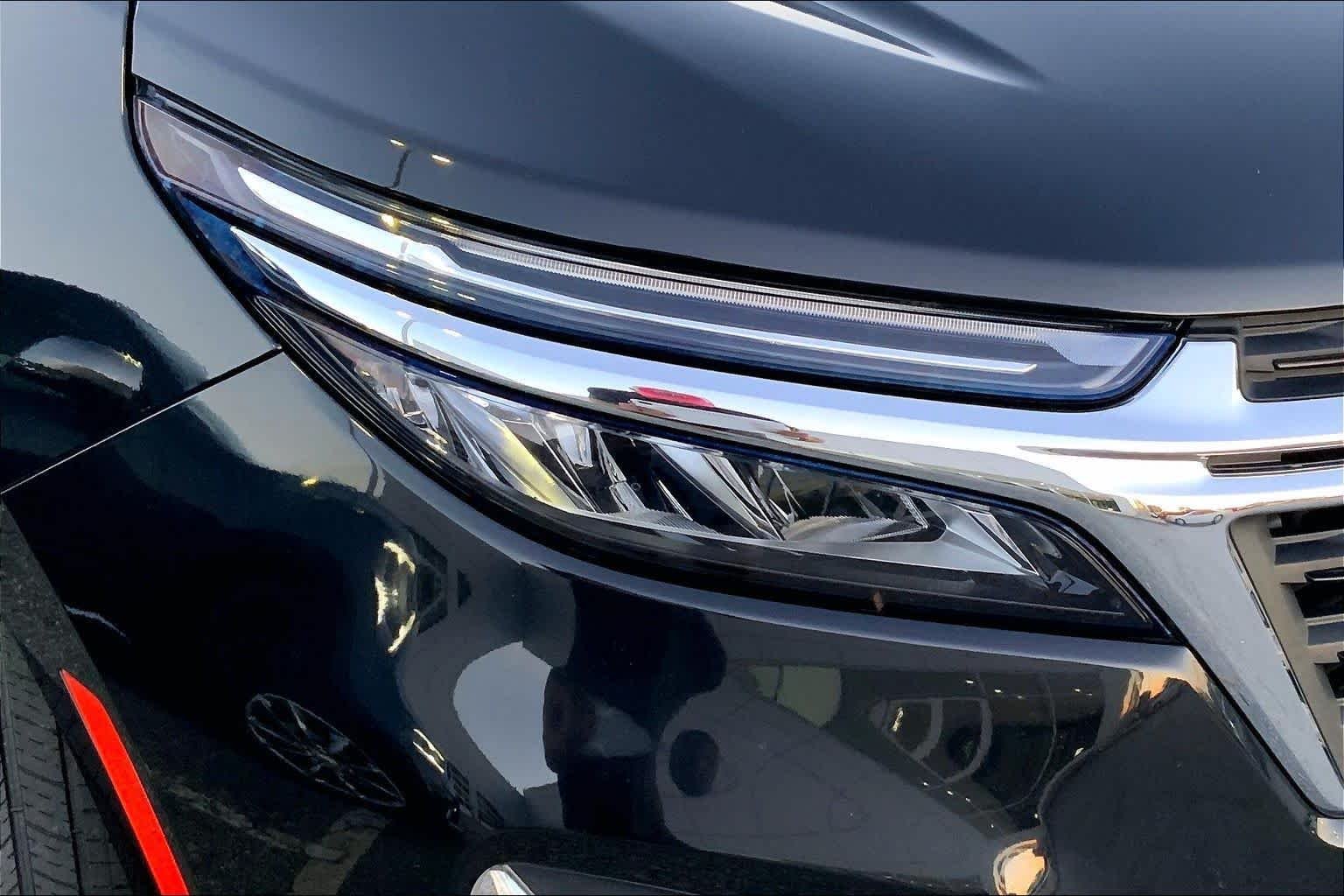 Used 2022 Mosaic Black Metallic Chevrolet LT image 24