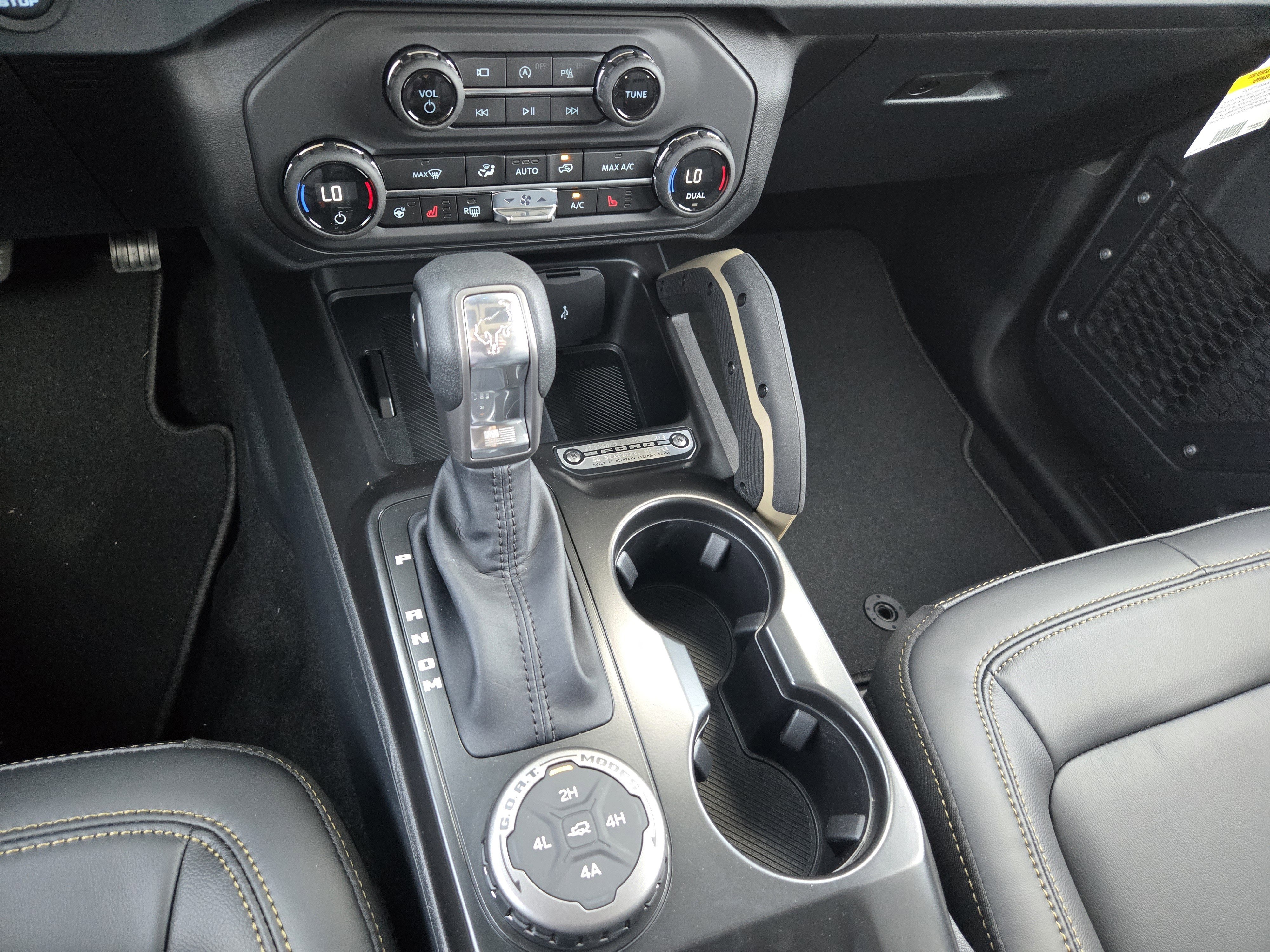 New 2026 Marsh Gray Ford Badlands image 14
