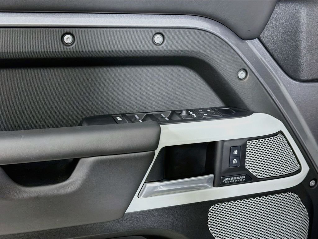 Certified Used 2024 Eiger Grey Metallic Land Rover X-Dynamic SE image 18
