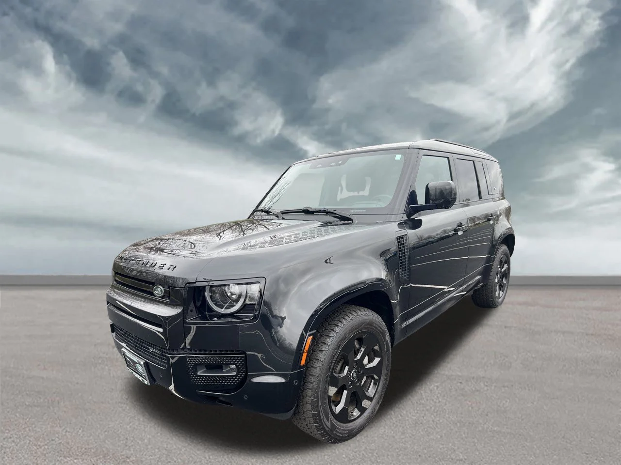 Used 2023 Santorini Black Metallic Land Rover X-Dynamic SE image 1