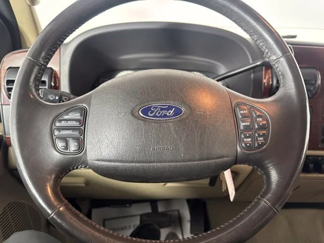 Used 2007 Black Ford Lariat image 16