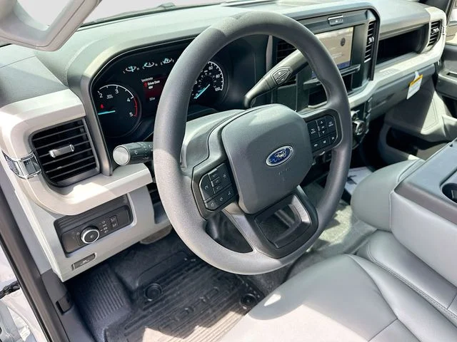 New 2026 Oxford White Ford XL image 6