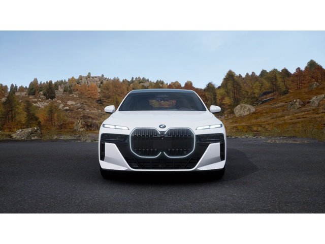 New 2026 Mineral White Metallic BMW 740i xDrive image 3