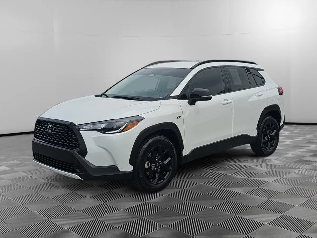 2025 Toyota Corolla Cross LE
