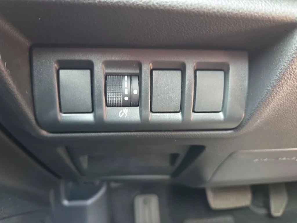 Used 2023 Black Subaru 2.5i image 27