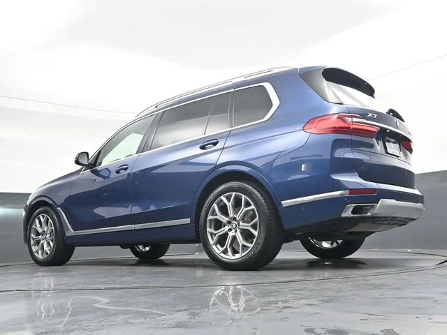 Used 2022 Blue BMW xDrive40i image 37