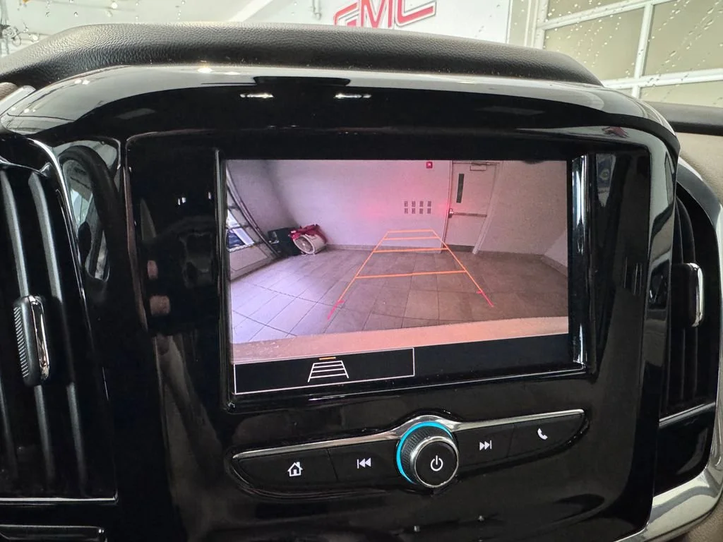 2023 Chevrolet Traverse LS - Photo 19