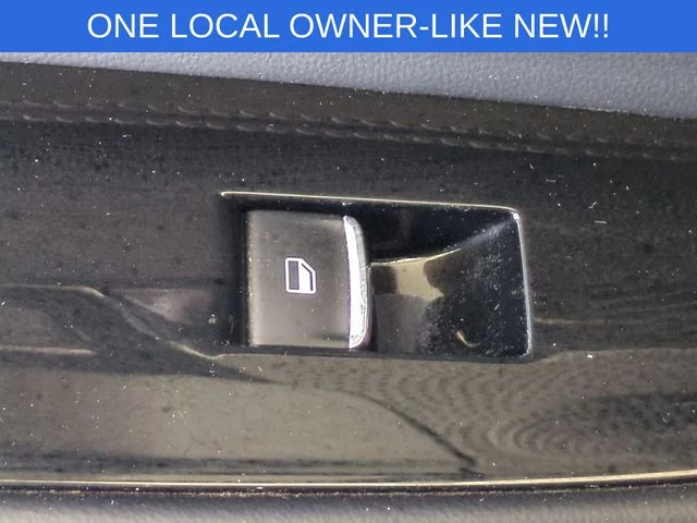 Used 2025 Gray Lincoln Premiere image 30