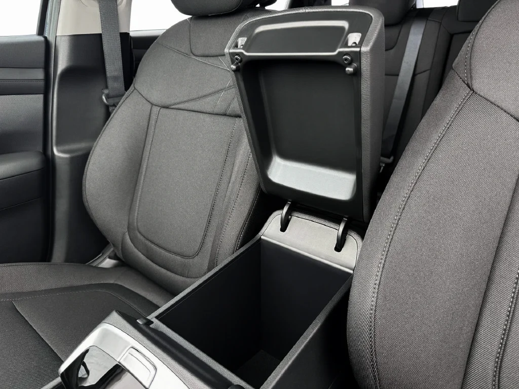 New 2026 Black Hyundai SE image 18