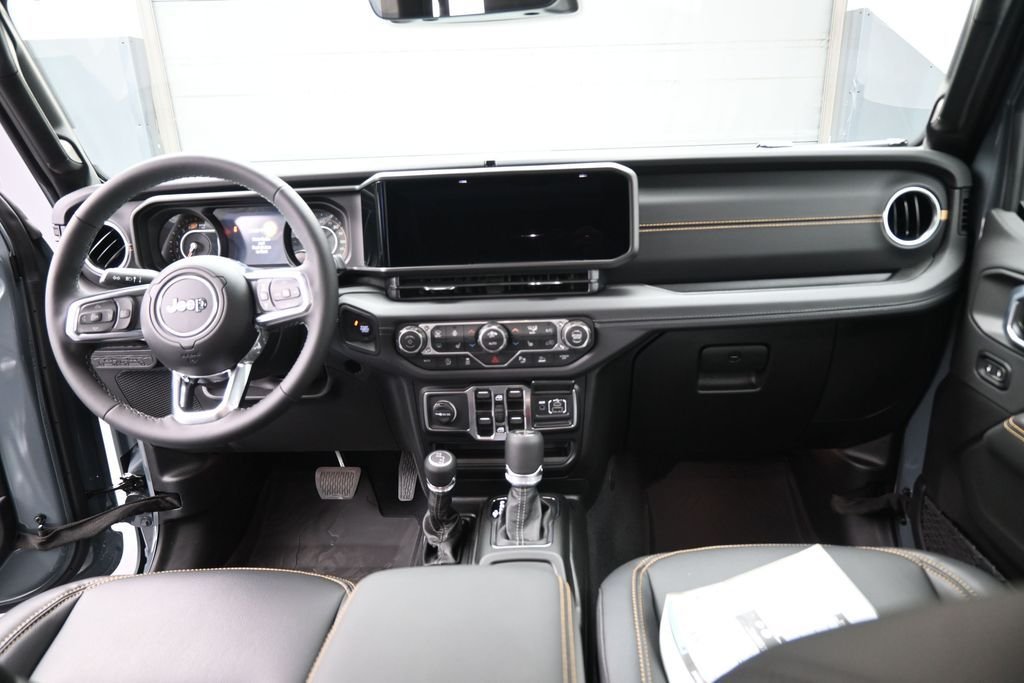 New 2026 Anvil Clear-Coat Exterior Paint Jeep Sahara image 27