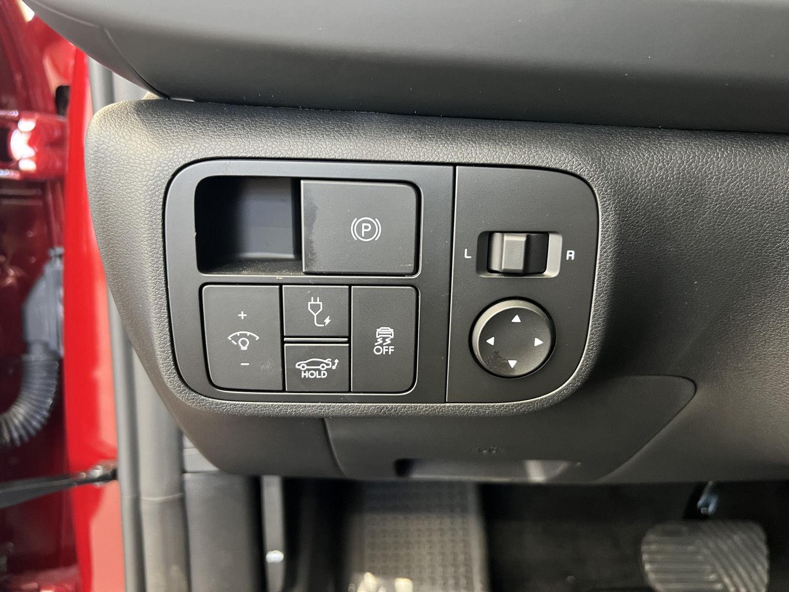 Used 2025 Ultimate Red Hyundai SEL image 14