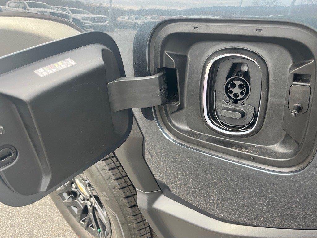 New 2026 Blue Smoke Metallic Chevrolet LT - Standard Range image 31