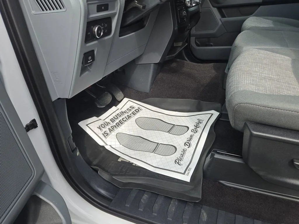 Used 2021 White Ford XL image 27