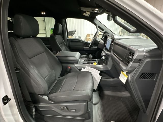 Used 2026 Oxford White Ford XLT image 29
