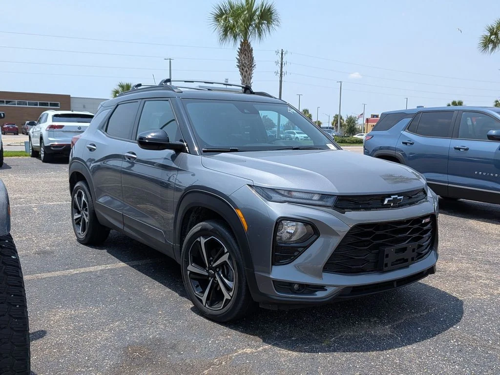 Used 2021 Gray Chevrolet RS image 6