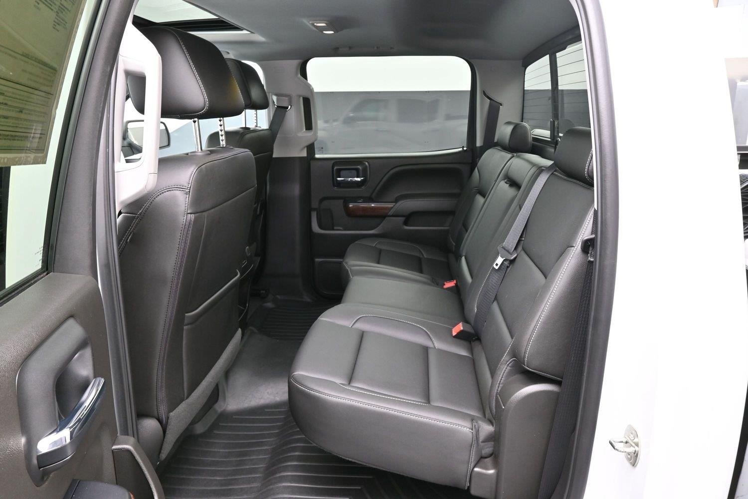 Used 2018 Summit White GMC SLT image 30