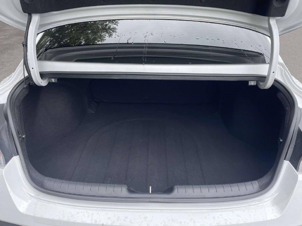 Certified Used 2024 White Hyundai SEL image 8