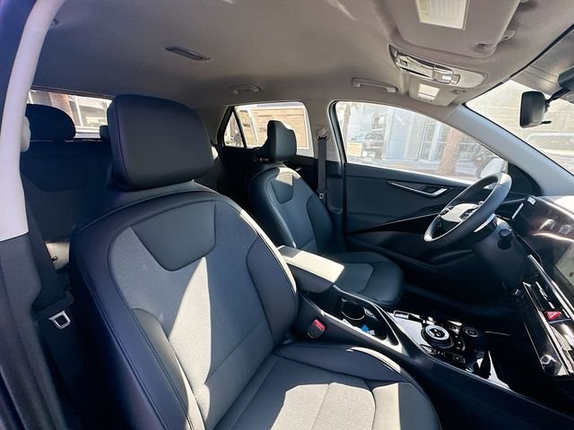 New 2026 Steel Gray Kia WIND image 27