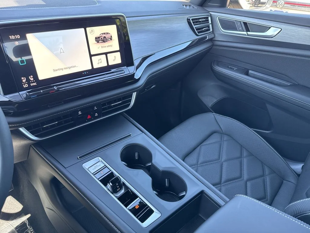 New 2026 Black Volkswagen 2.0T SE image 21