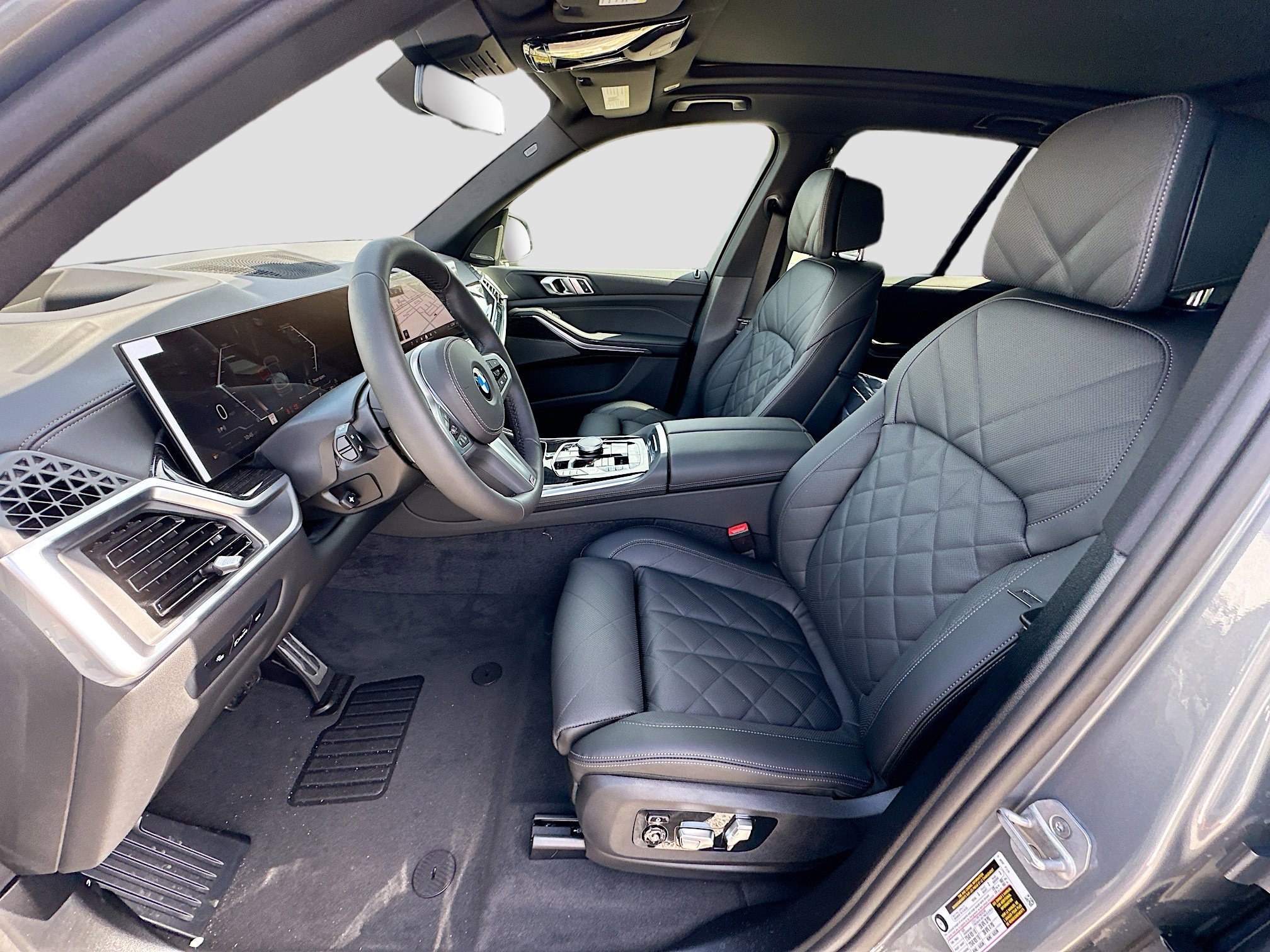 New 2026 Skyscraper Grey Metallic BMW sDrive40i image 16