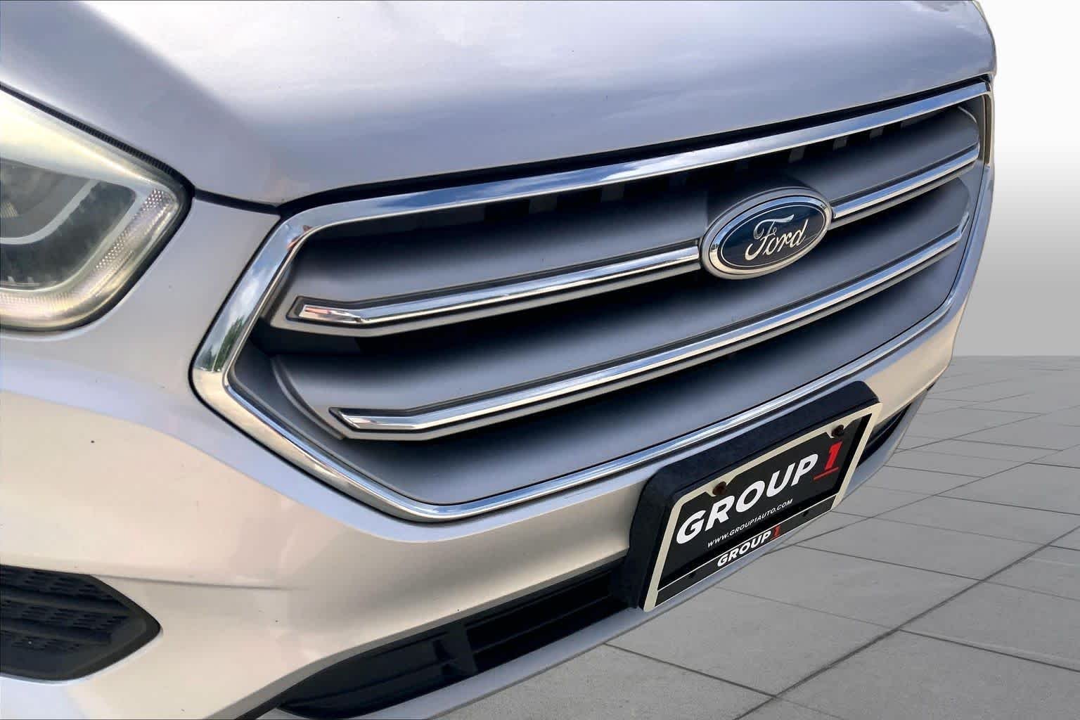 Used 2017 Ingot Silver Metallic Ford Titanium image 29