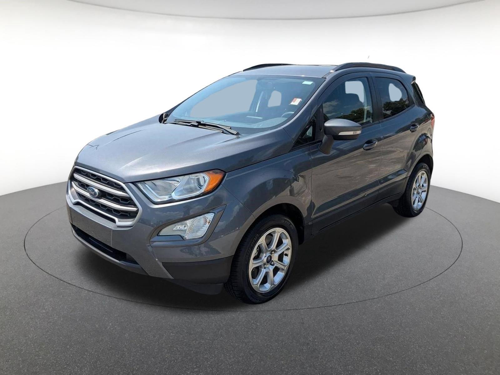 Used 2018 Smoke Metallic Ford SE image 9